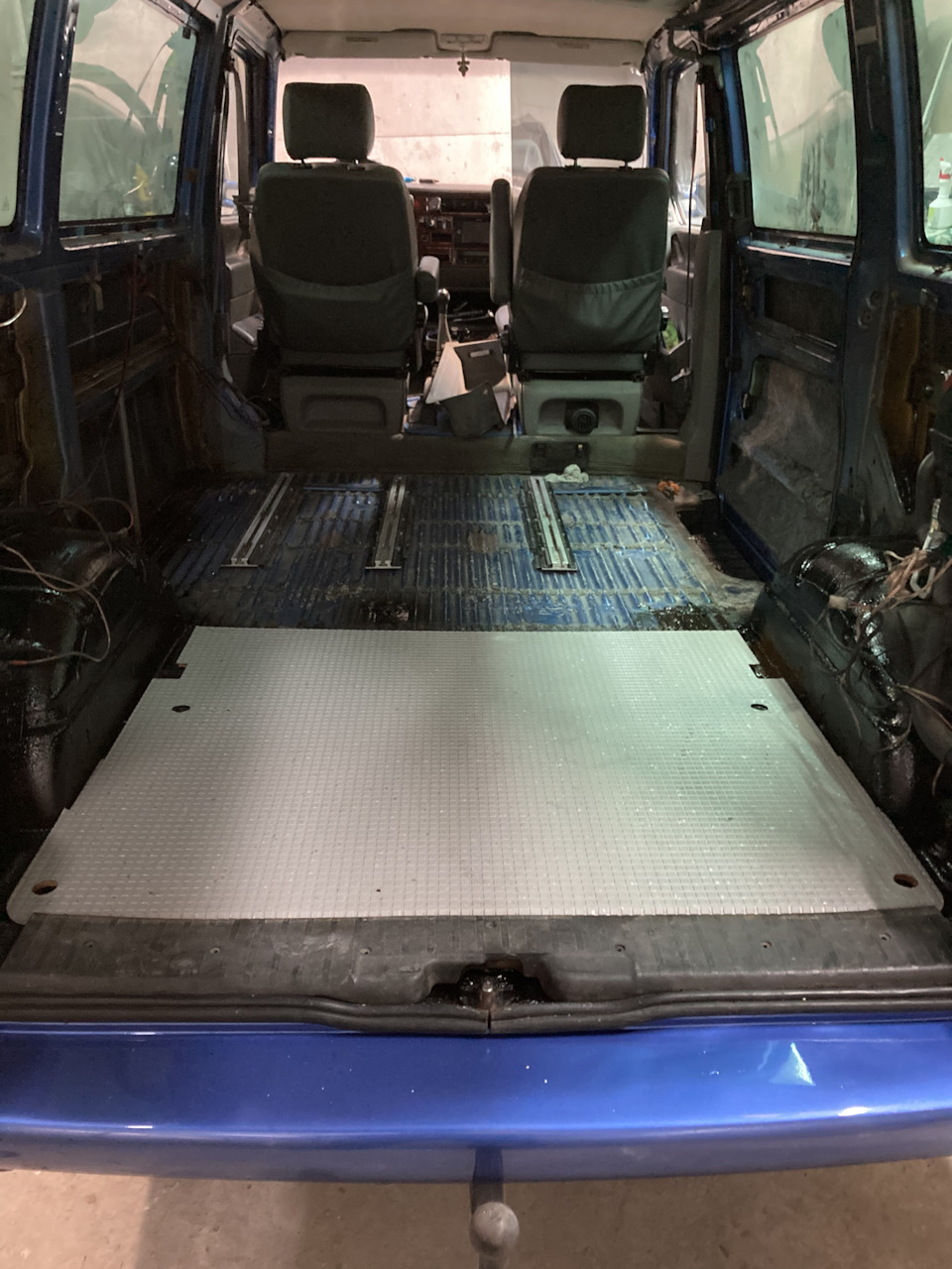 Фото в бортжурнале Volkswagen Multivan (T4)