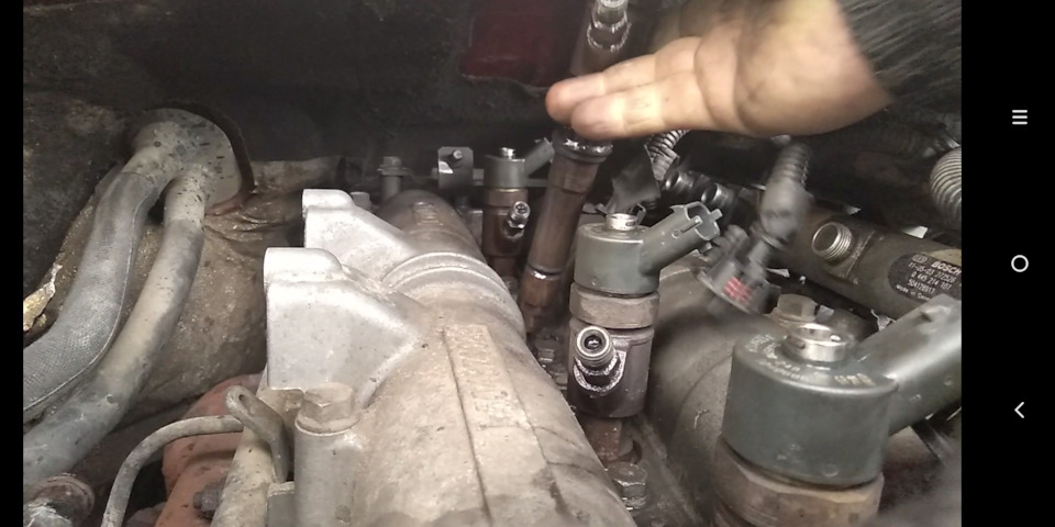 снятие форсунок комон рейл бош ивеко дейли. Не вынимается 4 форсунка ...