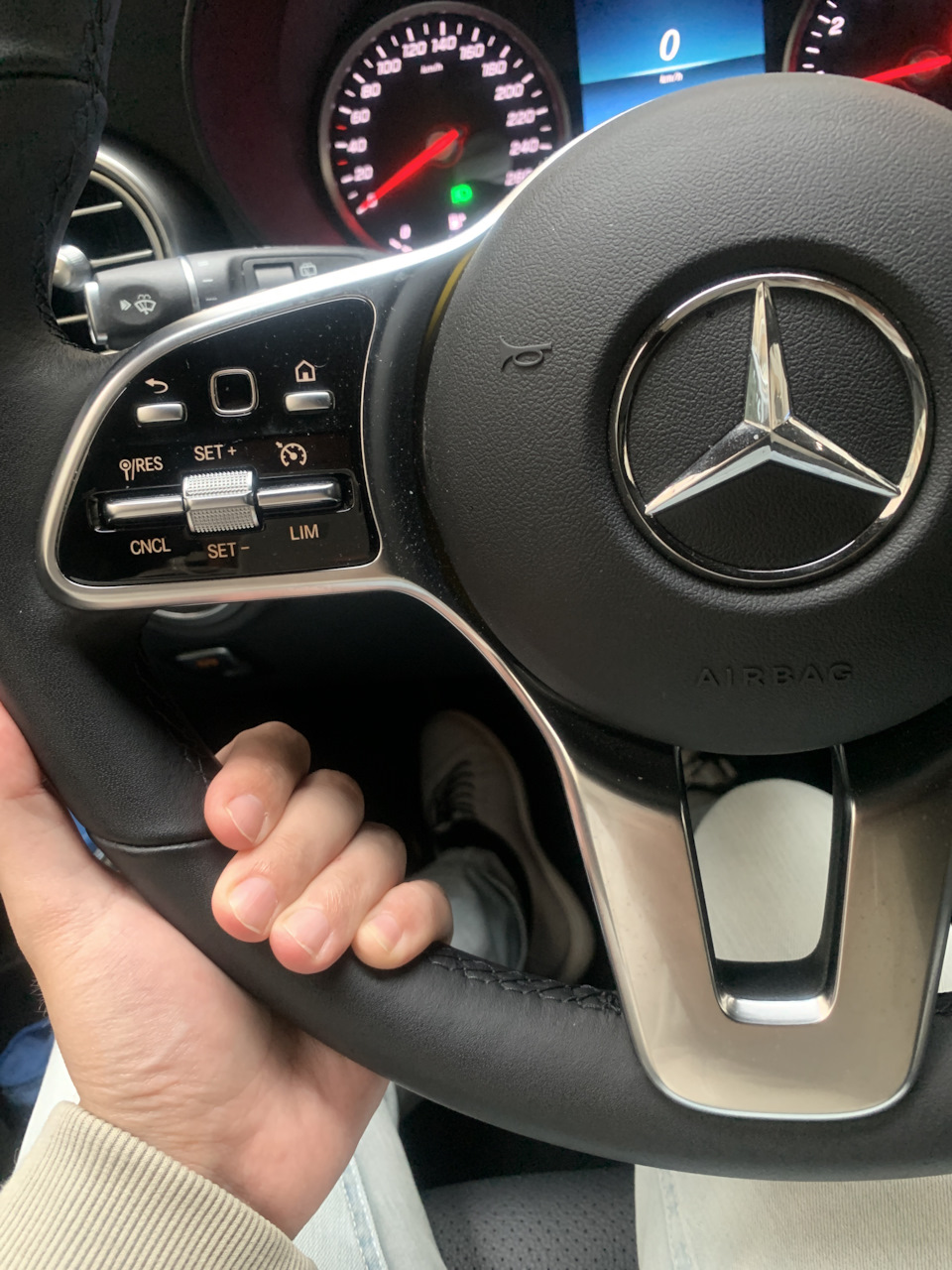 Щелчки в руле — Mercedes-Benz GLC (X253), 2 л, 2019 года | наблюдение ...