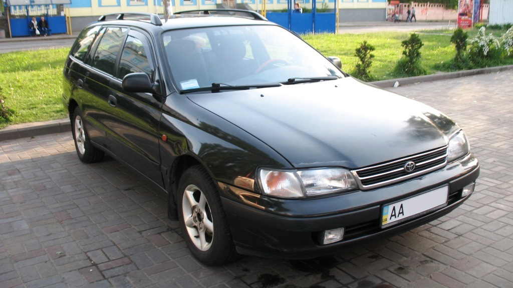 Toyota Carina e 1 6