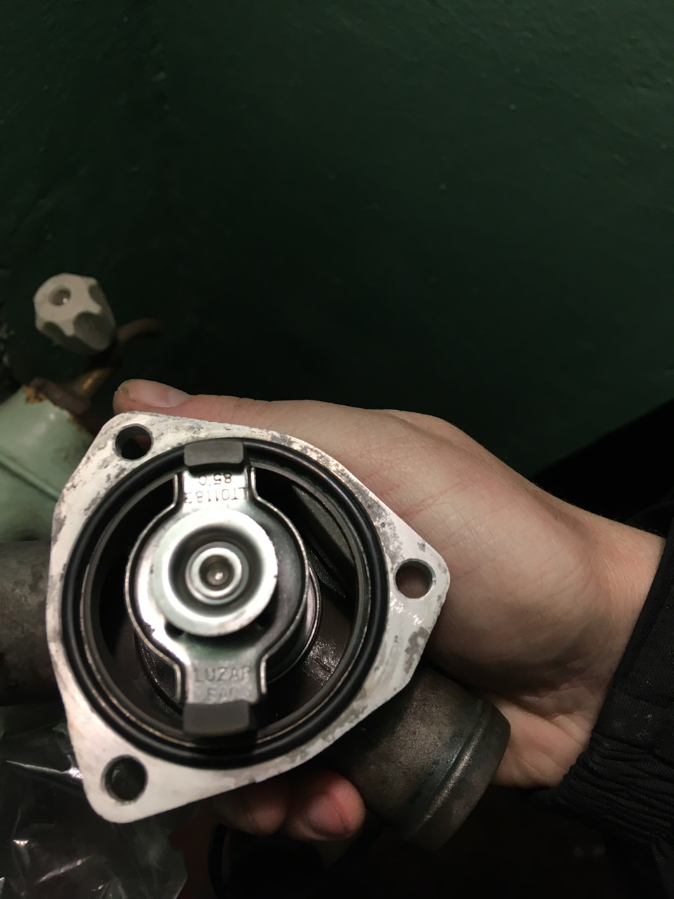 Замена термоэлемента термостата — Lada 1111 Ока, 0,7 л, 2005 года ...