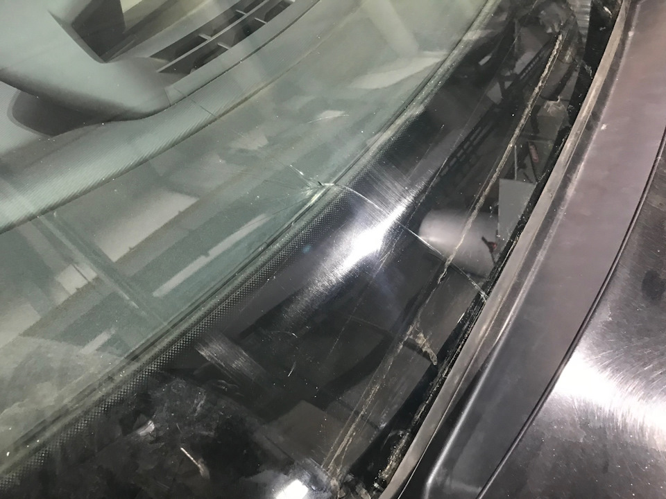 Замена лобового стекла Ситроен с4 — Citroen C4 (1G), 1,6 л, 2008 года ...