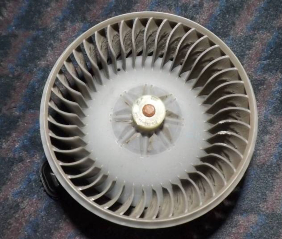 Первый ремонт — Daihatsu Mira (L275, L285), 0,7 л, 2013 года | поломка ...