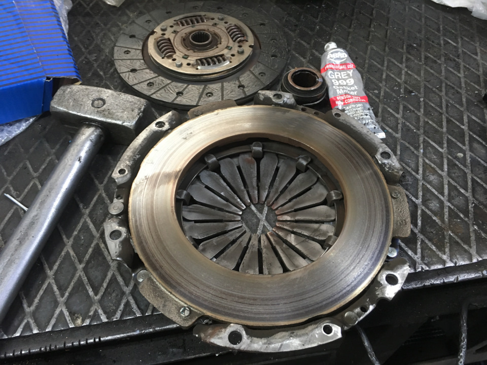 Диск сцепления и корзина — Lada Vesta (1G)