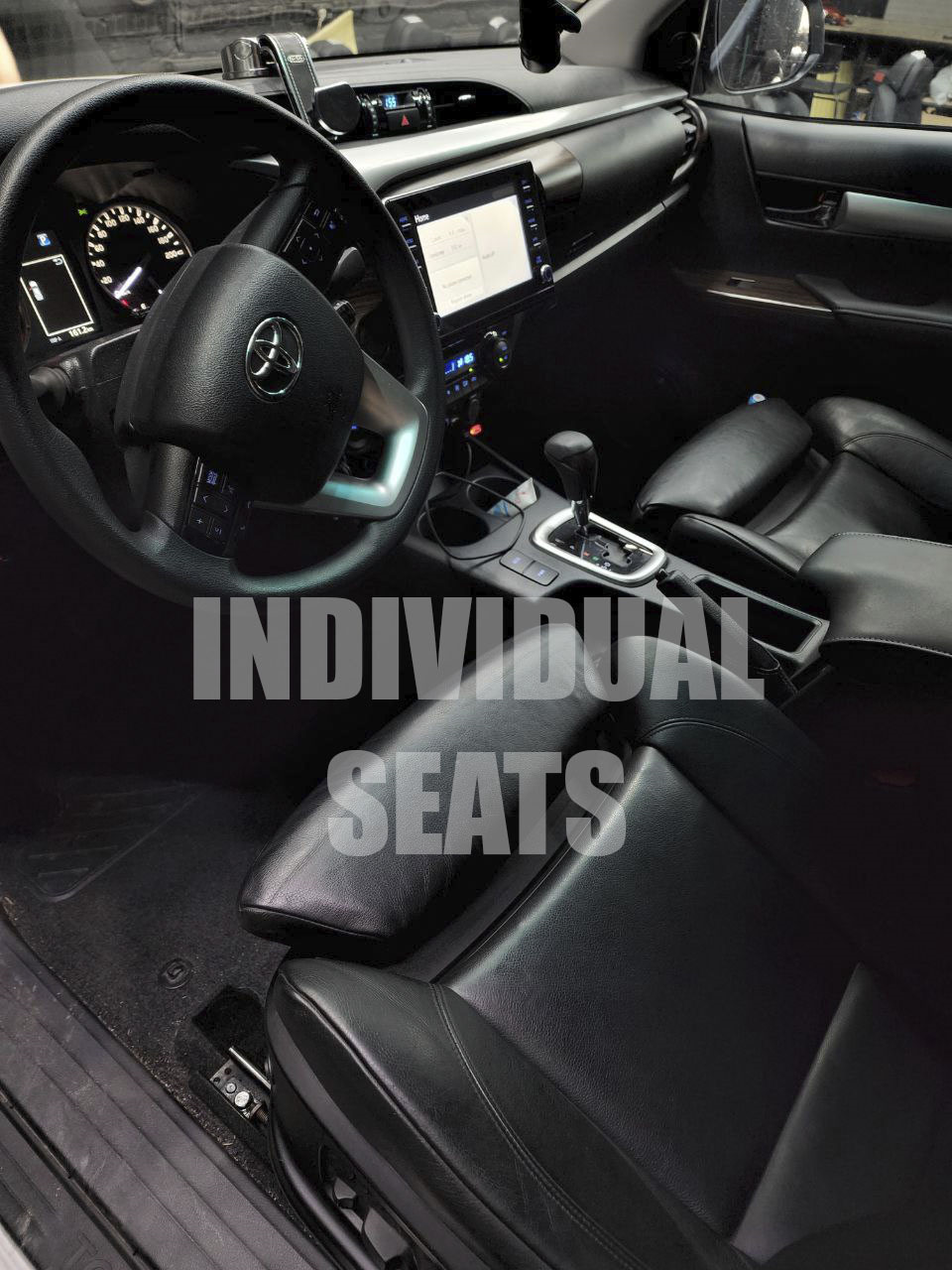 Установка сидений BMW F01 7 series series в Toyota Hilux — INDIVIDUAL SEATS  на DRIVE2