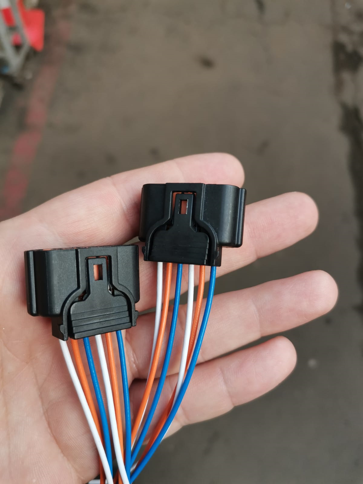 Кнопка в багажник и остальные мелочи — Hyundai Elantra (6G), 2 л, 2018 ...