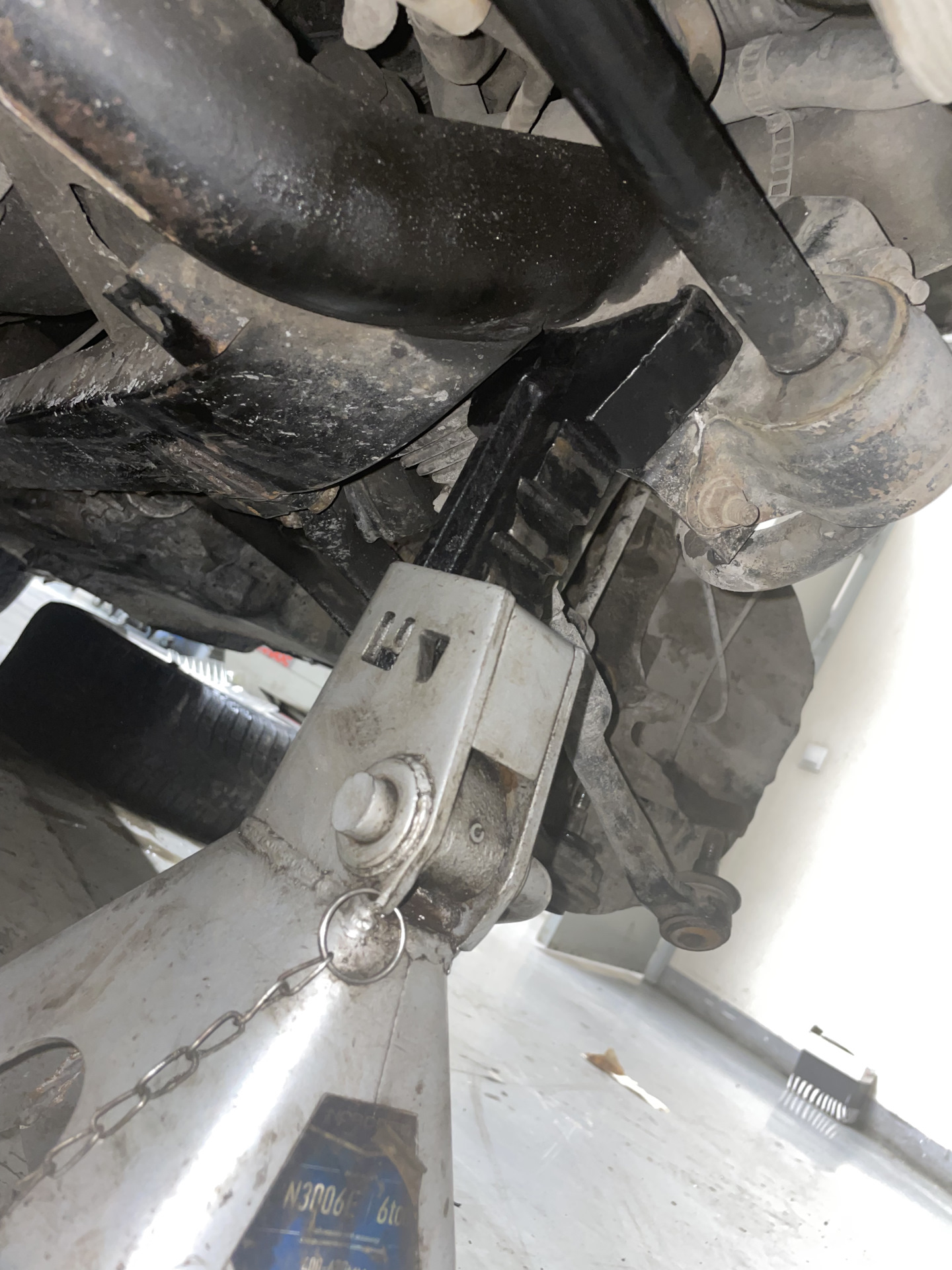 Стук в подвеске на мелких кочках! (Шруса) — BMW 3 series (E46), 2,5 л ...