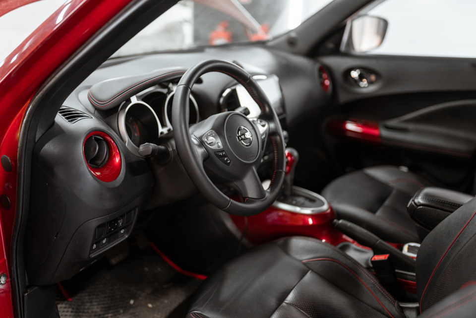 ⚫️🔴⚪️ Nissan Juke установили подогрев рулевого колеса — ZaShumim на DRIVE2