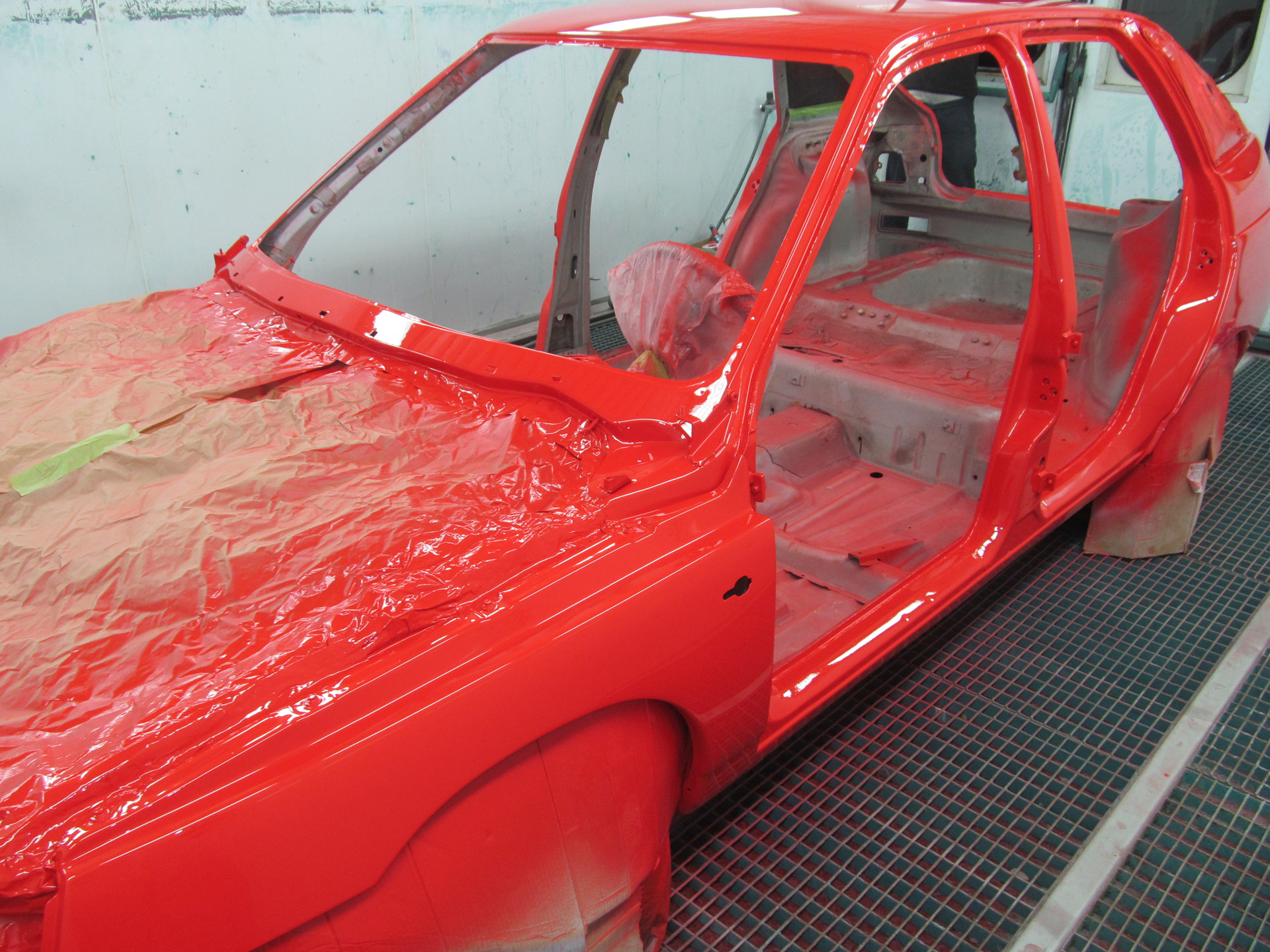 ваз 2106 монтана. кузов от ваз 2112 красный. покрасить ч. подбор краски. покрасить ч.