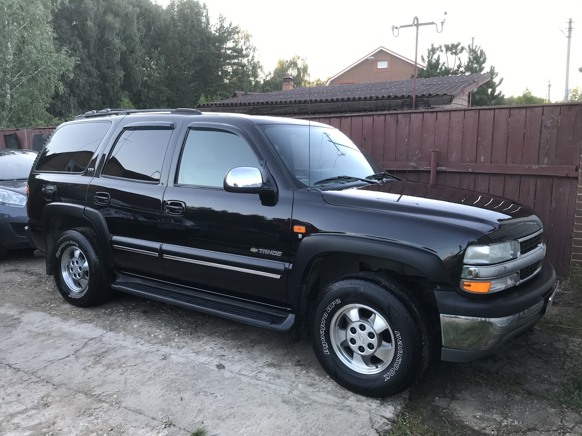 Chevrolet tahoe 1018. Tahoe gmt800 r24. шевроле тахо 800. шевроле тахо 800 кузов. Chevrolet tahoe gmt800.
