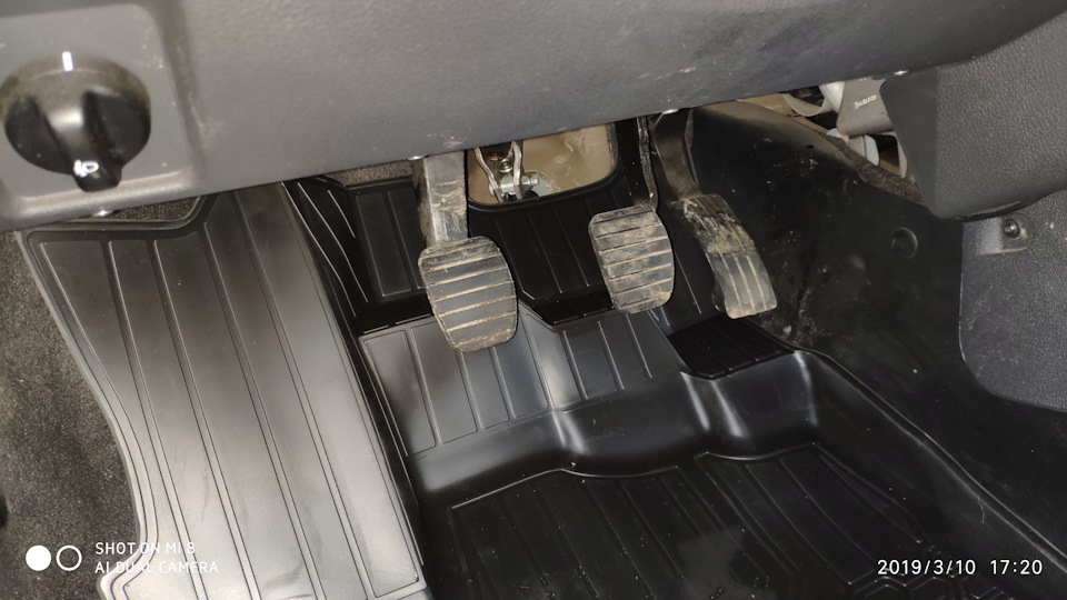 Водительский коврик — Renault Duster (1G), 2 л, 2015 года | аксессуары ...