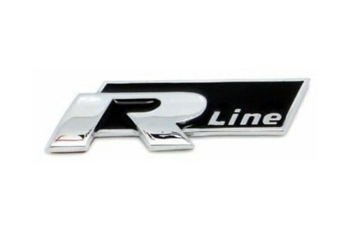 Шильдики r. Шильдик r line в решетку радиатора Touareg. Тигуан шильдик r line. Шильдик r line Тигуан 2. Шильдик р лайн гольф 6.