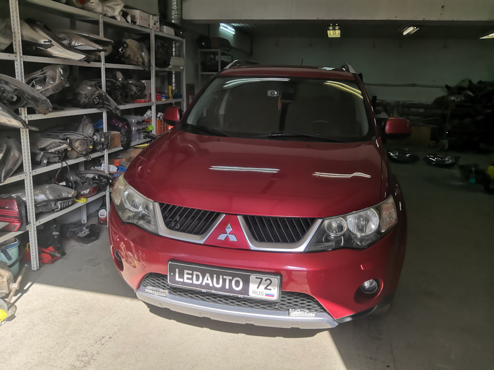Восстановление фар — Mitsubishi Outlander XL, 3 л, 2008 года | стайлинг ...