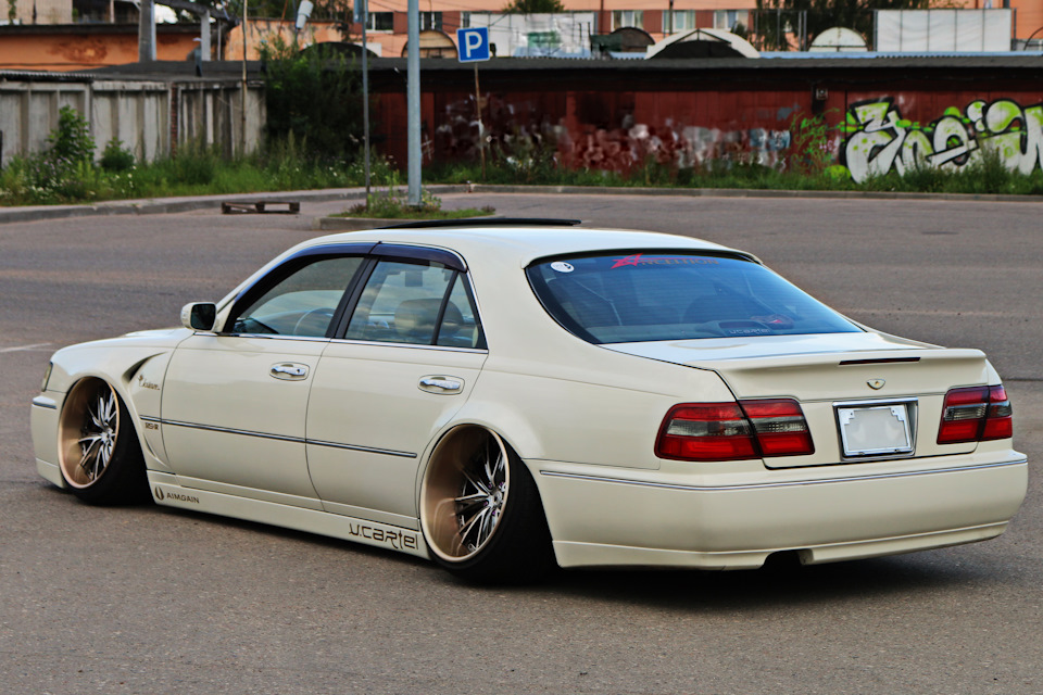 Infiniti q45 stance