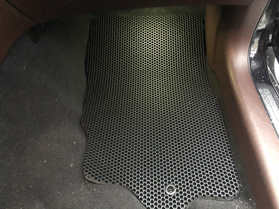 можно ли вернуть коврик. фабрика стирки ковров. стирка ковров до и после. можно ли вернуть коврик. можно ли вернуть коврик.