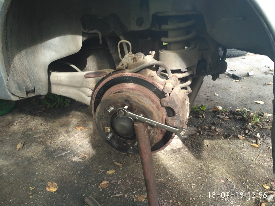 Слетает обводной ремень. — Renault Clio Symbol, 1,4 л, 2001 года ...