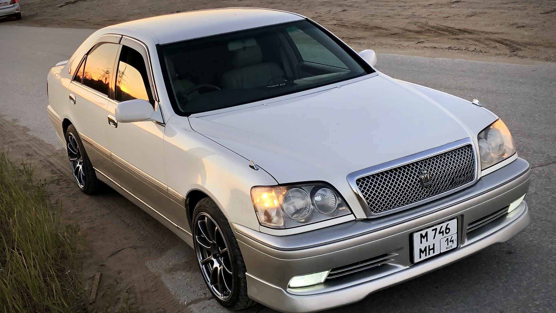 Toyota Crown athlete s170 Night