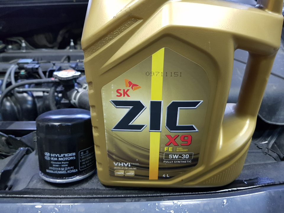Какое масло в двигатель х рей. Масло зик в Киа СИД 2008. Моторное масло зик 5 в 30 с допусками Киа СИД. На тойоту масло ZIC. Масло ZIC для Киа.