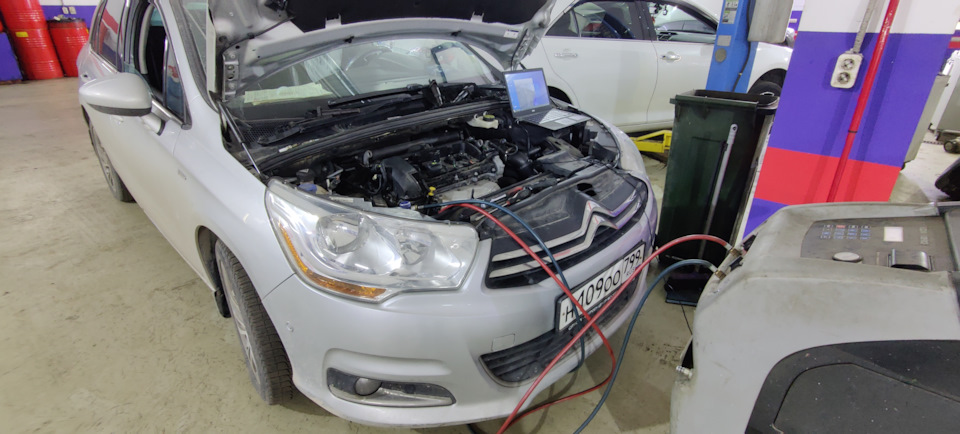 Первый гвоздь и очередное обслуживание — Citroen C4 (2G), 1,6 л, 2012 ...