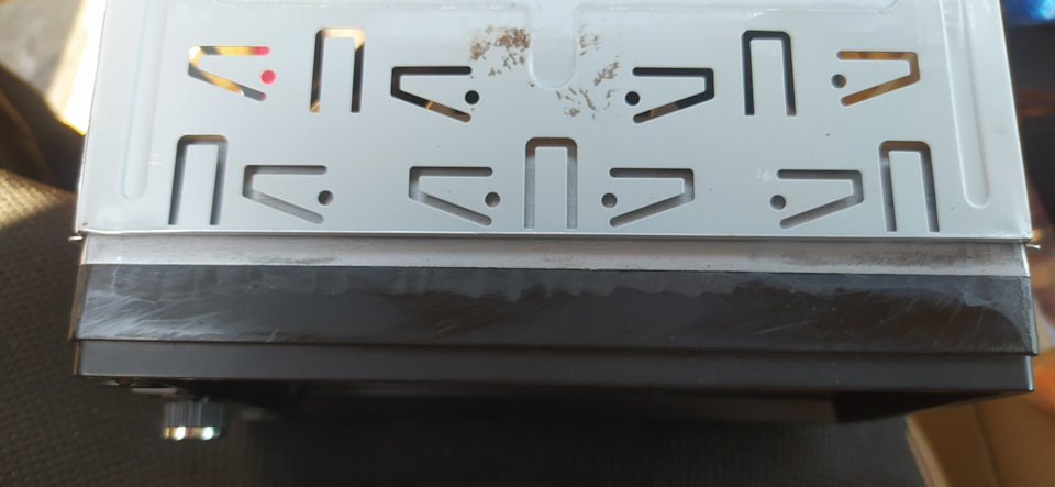 снимаем по углам и по кругу все.покуда шахта не зайдет до конца.стачивать все так чтобы свободно наделась до конца — Mercedes-Benz M-Class (W163)