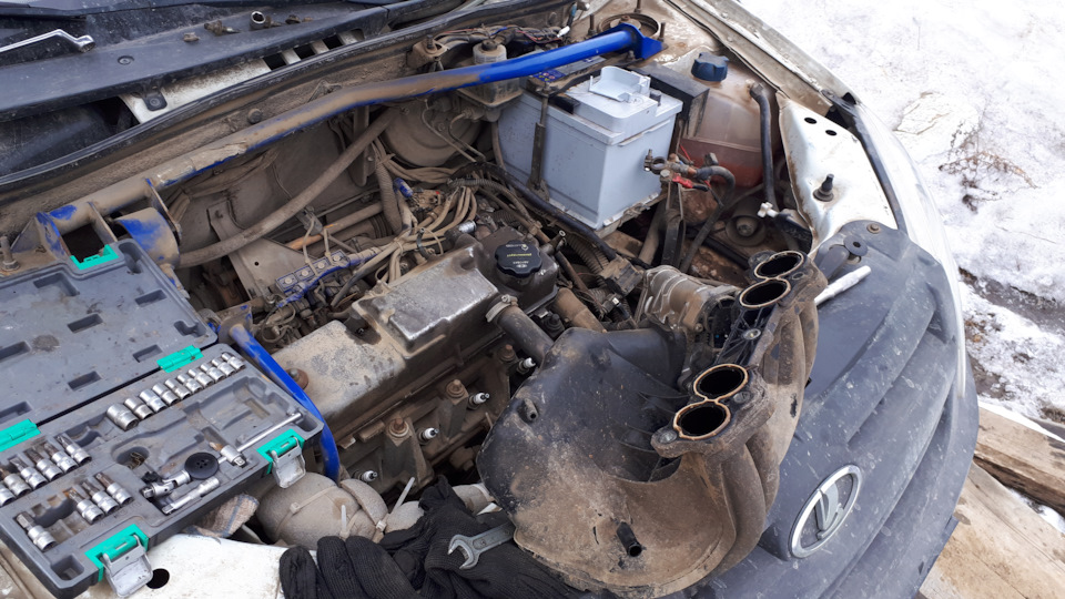 Ремонт ГБЦ, замена прогоревшей прокладки — Lada Гранта, 1,6 л, 2012 ...