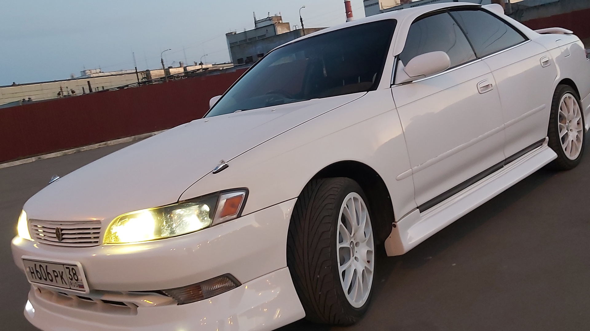 Toyota Mark II (90) 2.5 бензиновый 1993 | white UFO на DRIVE2