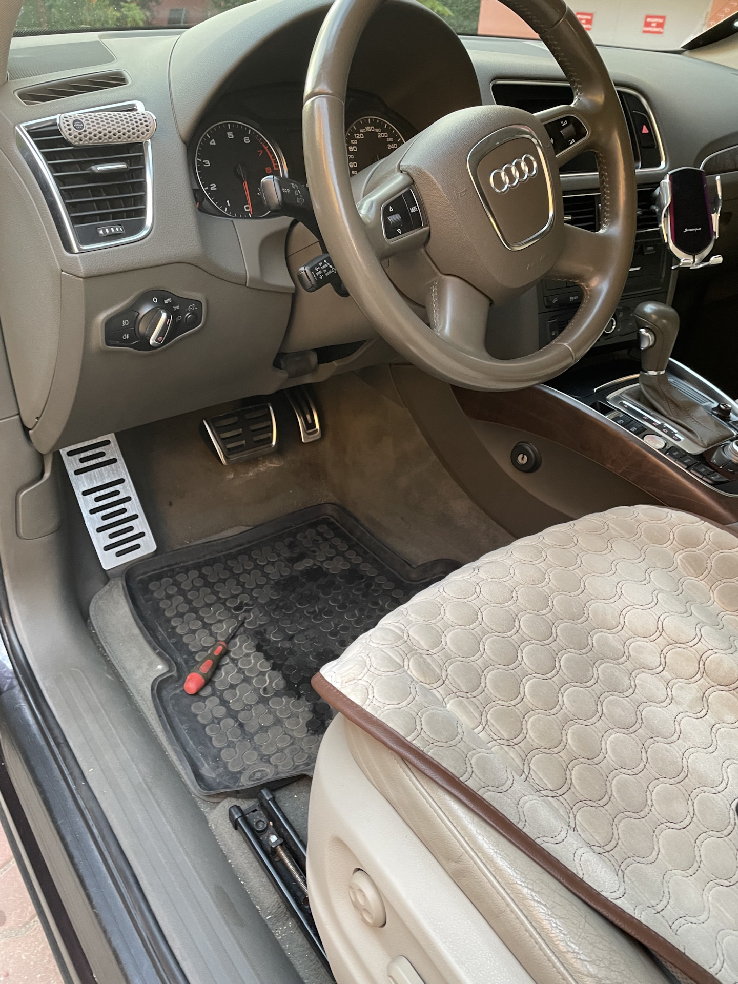 Накладки на педали ) — Audi Q5 (1G), 2 л, 2012 года | стайлинг | DRIVE2