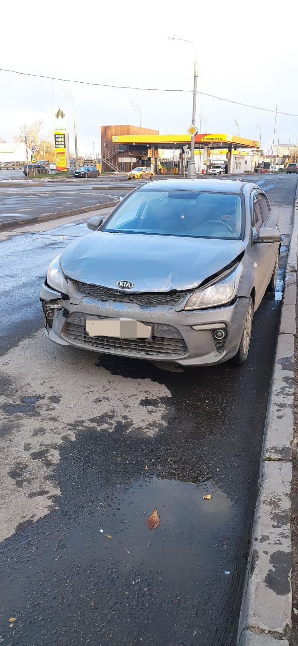 Ранена, но не убита! Сильная девочка, спасибо ей — KIA Rio (4G)