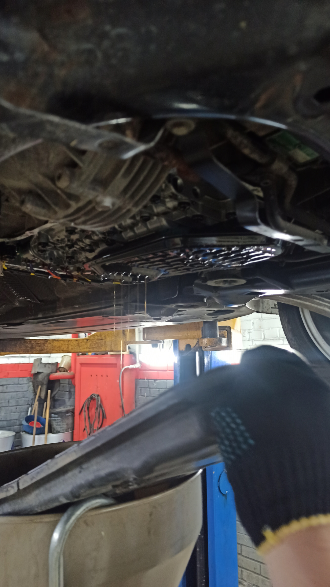 Замена жёлтого соленоида и промывка гидроблока 5hp19 — Audi A4 (B6), 1 ...