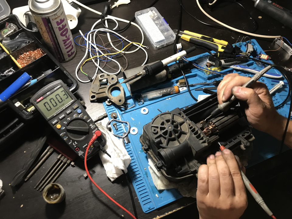 Изитроник экспресс замена щеток и поиск утечки ОЖ — Opel Astra H, 1,6 л ...