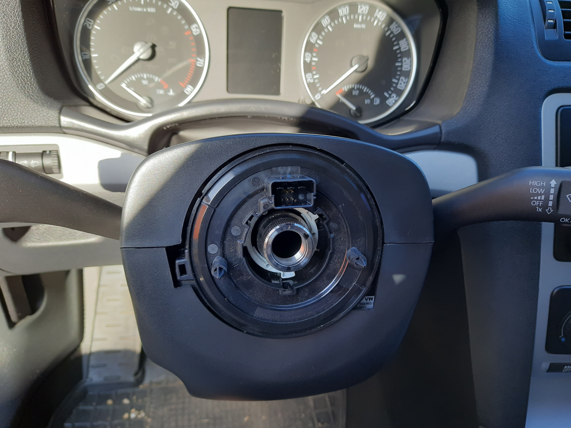Установка мультируля — Skoda Octavia Combi A5 Mk2, 1,6 л, 2012 года ...