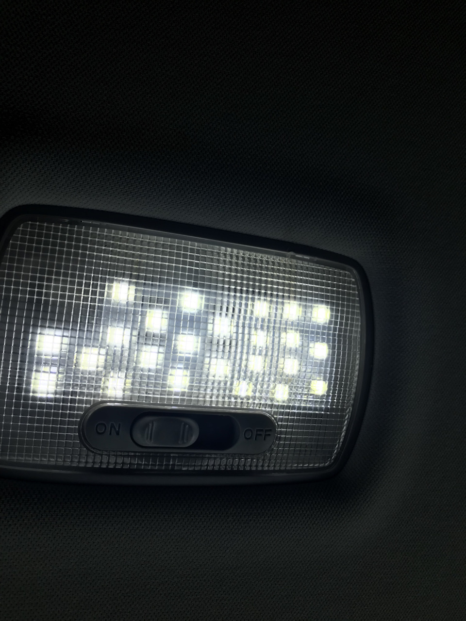 Замена освещения салона на 🇨🇳 — Honda CR-V (RE), 2,4 л, 2008 года ...