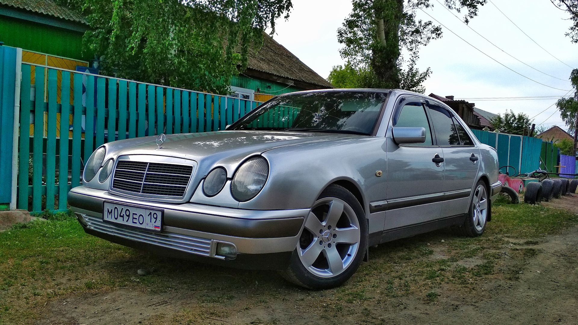 Mercedes-Benz E-class (W210) 2.3 бензиновый 1997 | SILVER ANGEL на DRIVE2