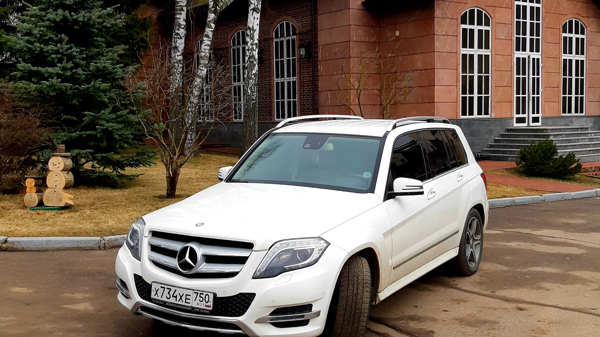 Мерседес глк 300 2013. Мерседес GLK 300. Мерседес ГЛК 2015 года дизель 2,1. Мерседес GLK 300 Размеры. Мерседес GLK 2.1 дизель отзывы.