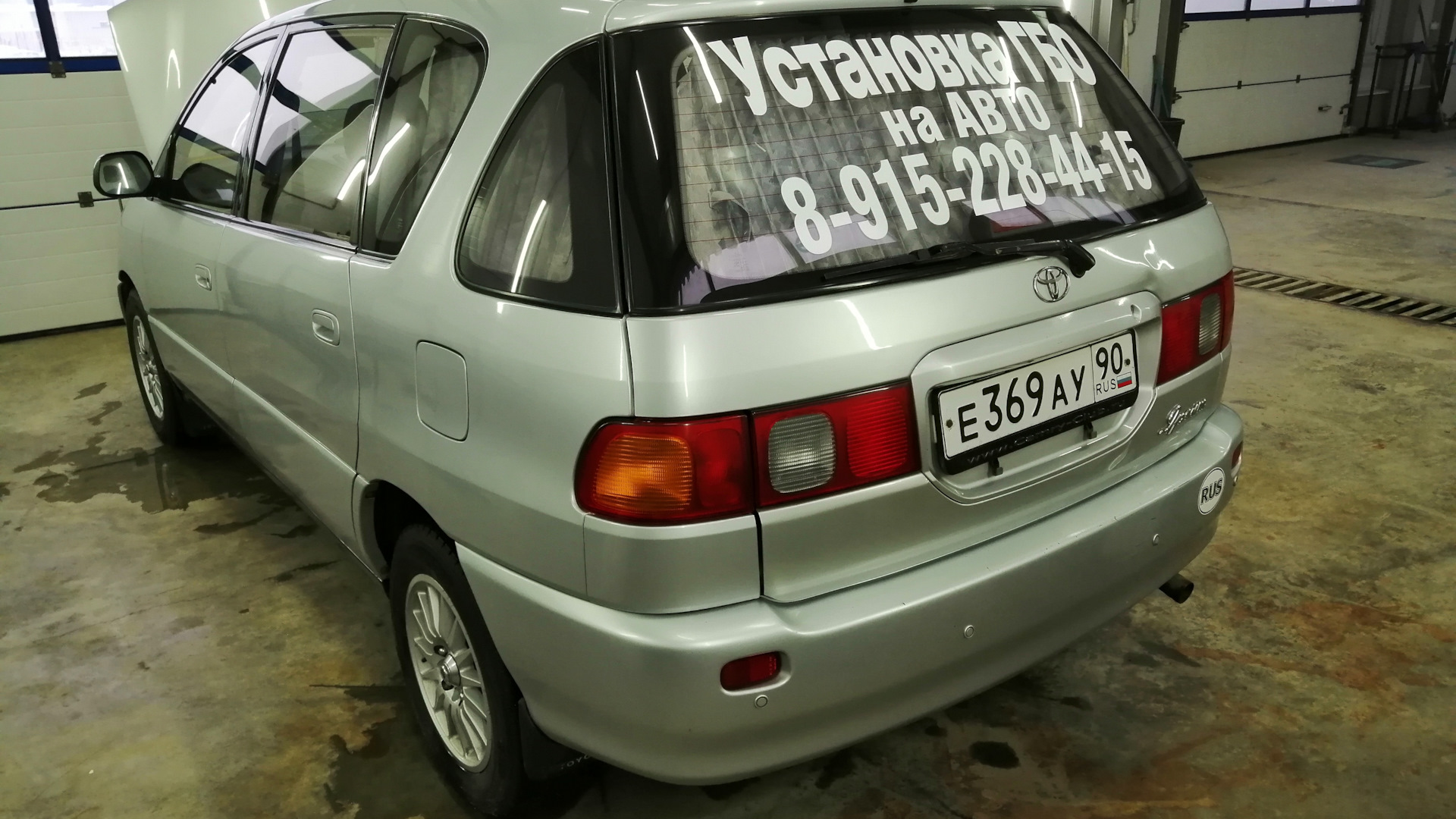 Toyota Ipsum (10) 2.0 бензиновый 1996 | Авто с обложки на DRIVE2