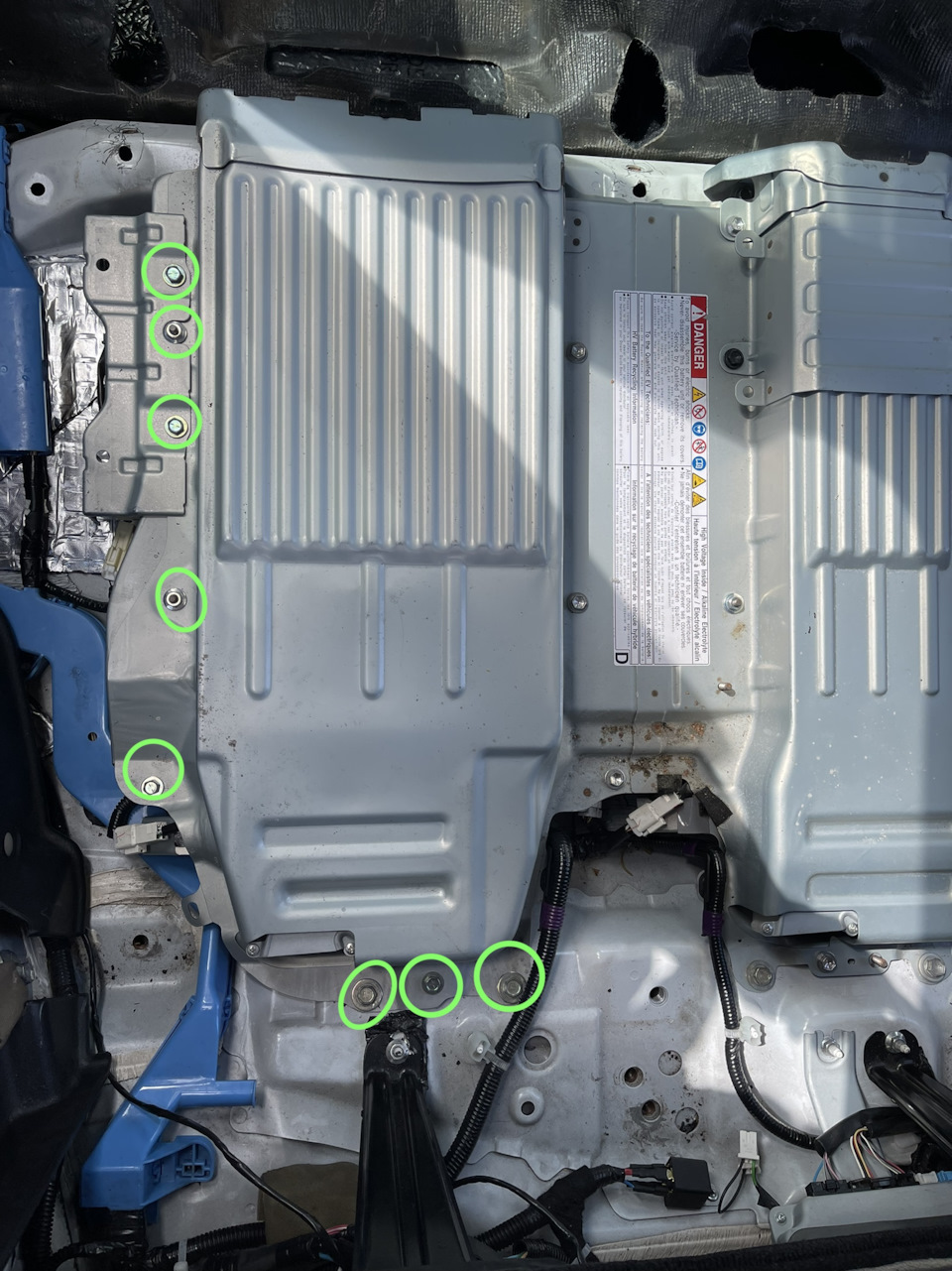 Фото в бортжурнале Lexus RX 400h (2G)