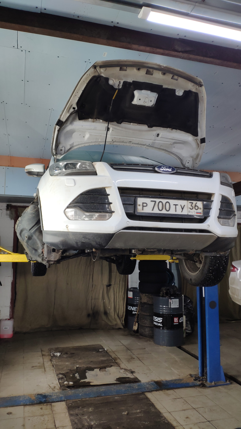 Комплект ГРМ, ТО и шланг омывайки — Ford Kuga (2G), 1,6 л, 2014 года ...