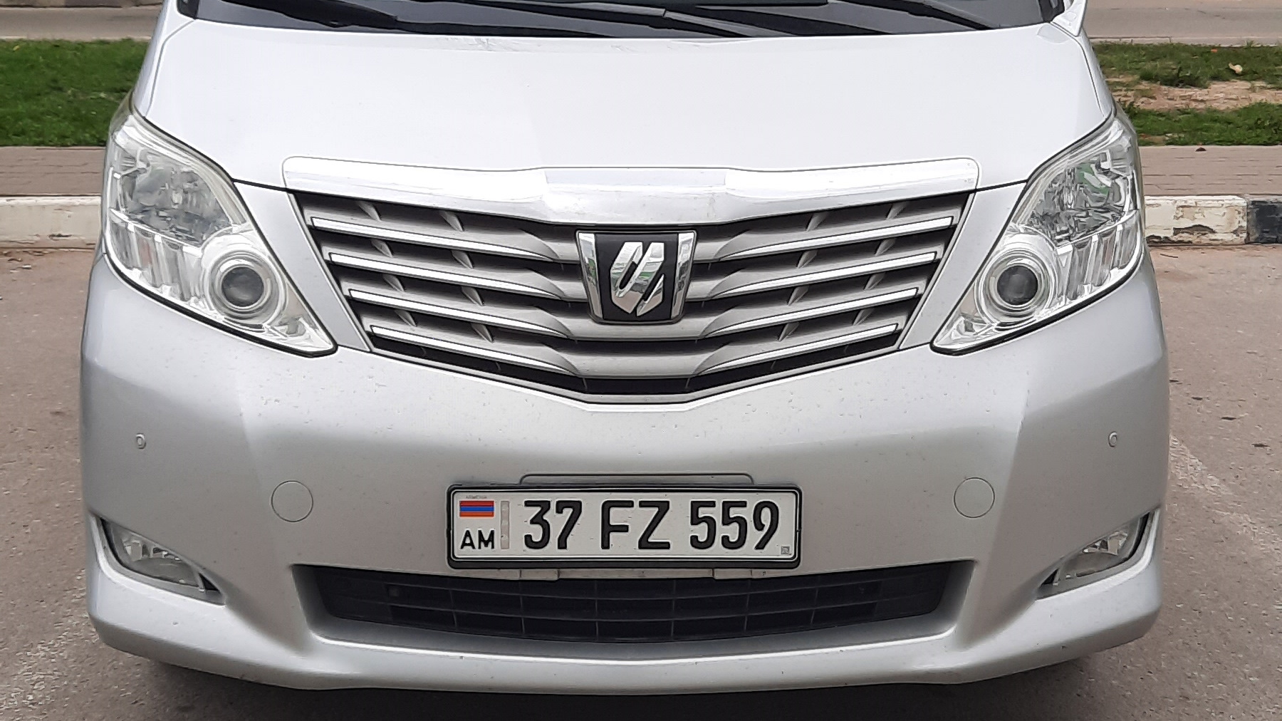 Toyota Alphard (2G) 2.4 бензиновый 2009 | Самурай. на DRIVE2