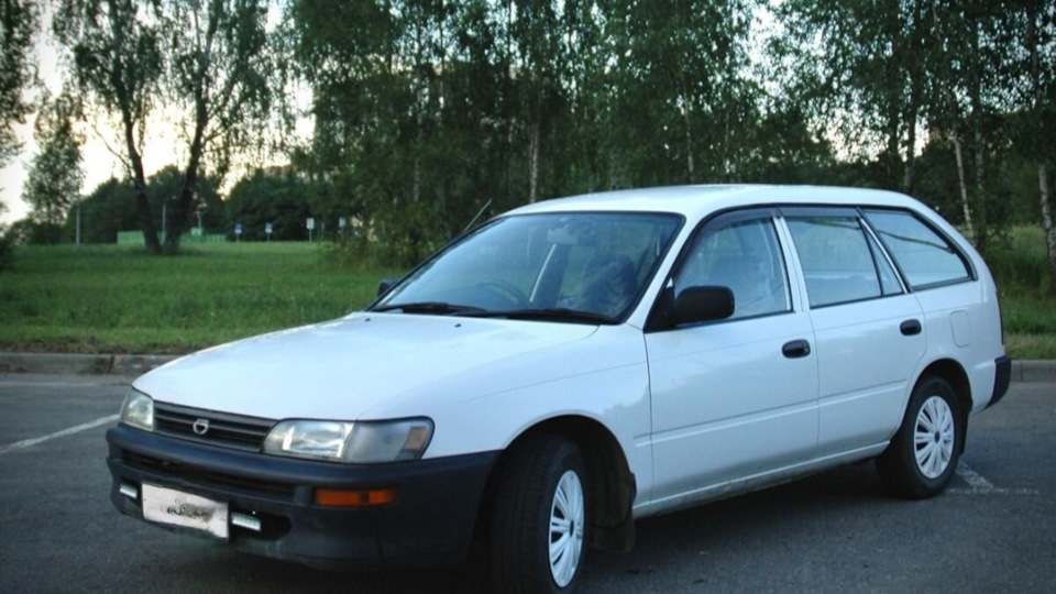 Куплю задний подкрылок — Toyota Corolla (100), 1,5 л, 2001 года ...