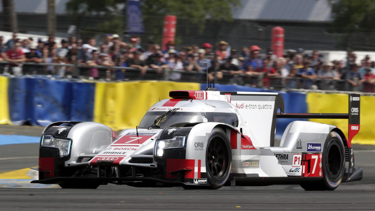 Audi r18 e tron