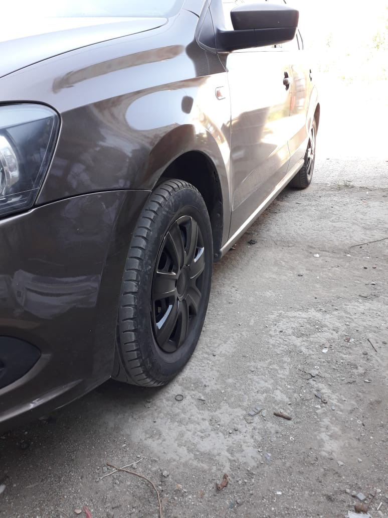 Покраска колпаков — Volkswagen Polo Sedan, 1,6 л, 2014 года | тюнинг |  DRIVE2