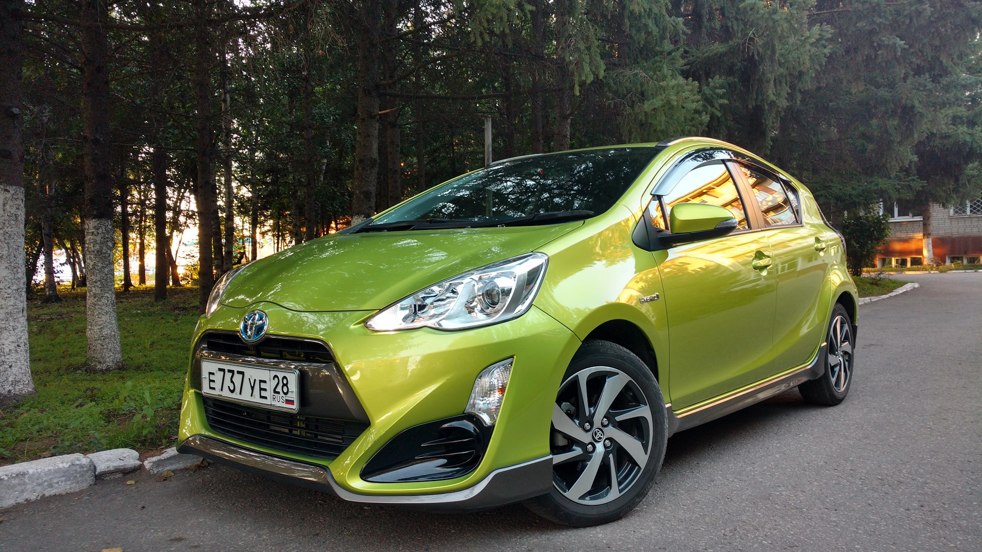 Toyota Aqua 1.5 гибридный 2015 | X-URBAN на DRIVE2