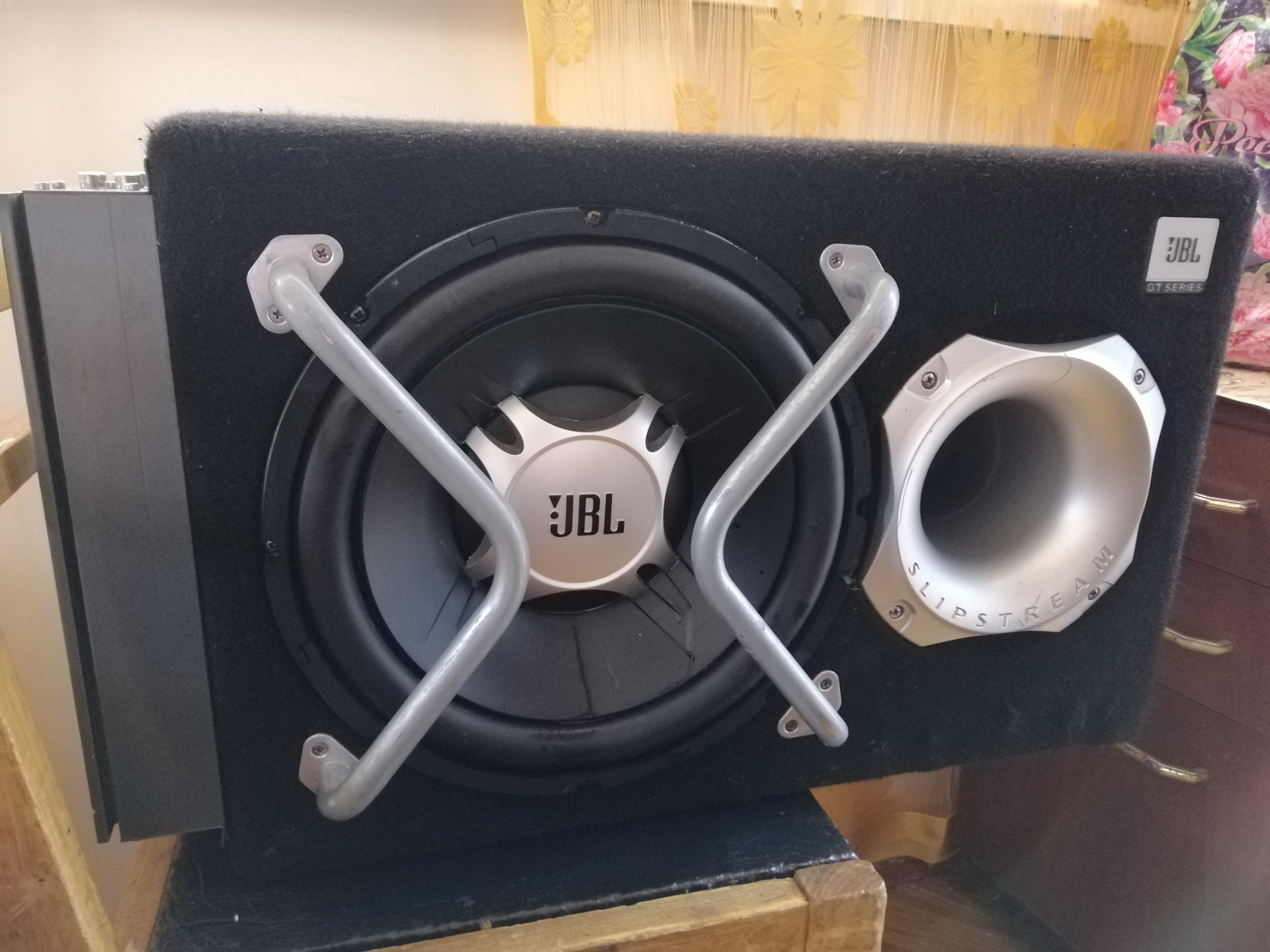 Сабвуфер JBL 1500w