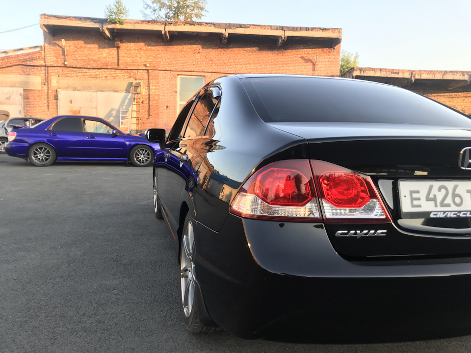 Полировка кузова с нанесением защитного воска. — Honda Civic 4D (8G), 1 ...