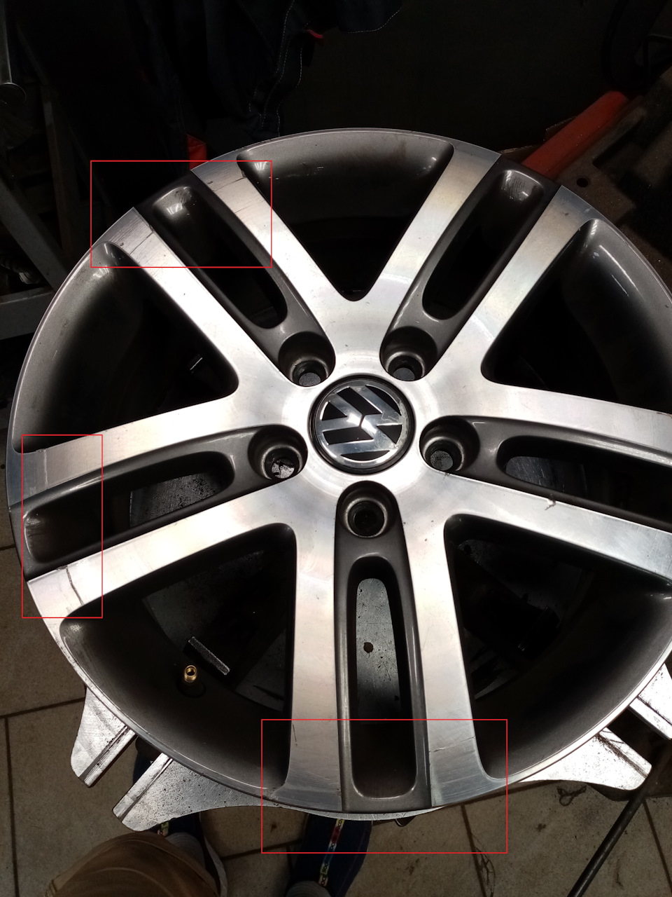 054 // сколько стоит царапина на диске? — Volkswagen Golf Mk6, 1,6 л ...