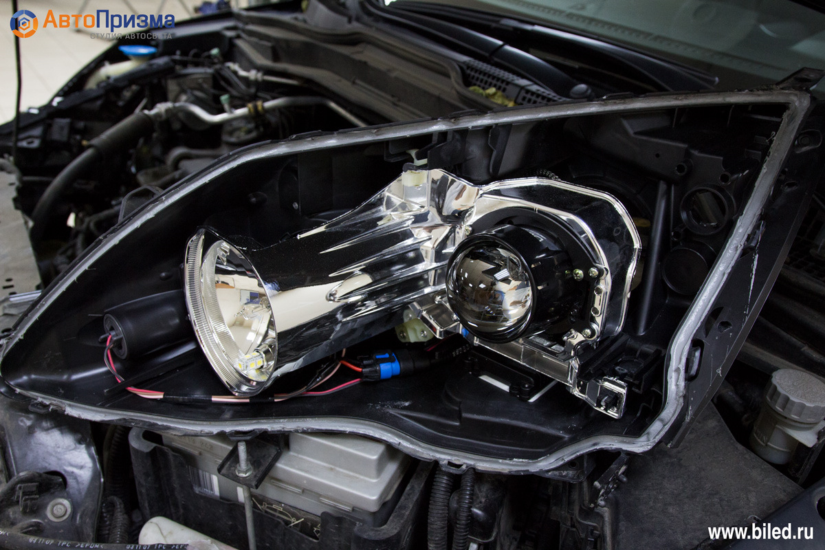 Установка led модулей. Линзы bi-led на ауди q7. Установка bi-led модулей. Bi led линзы h4 2107. Порше кайен 955 установка bi-led.