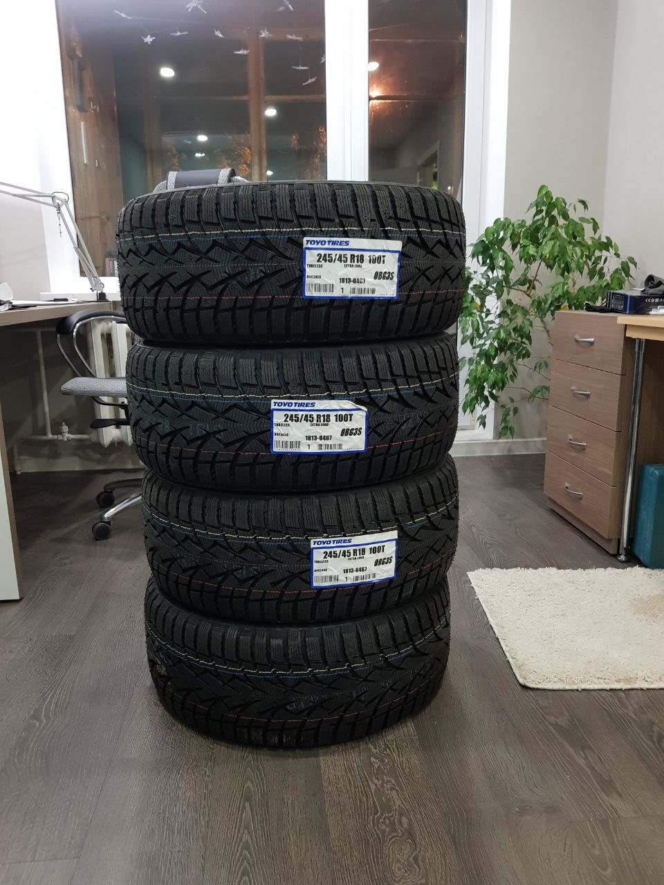 245 45 r18 зима