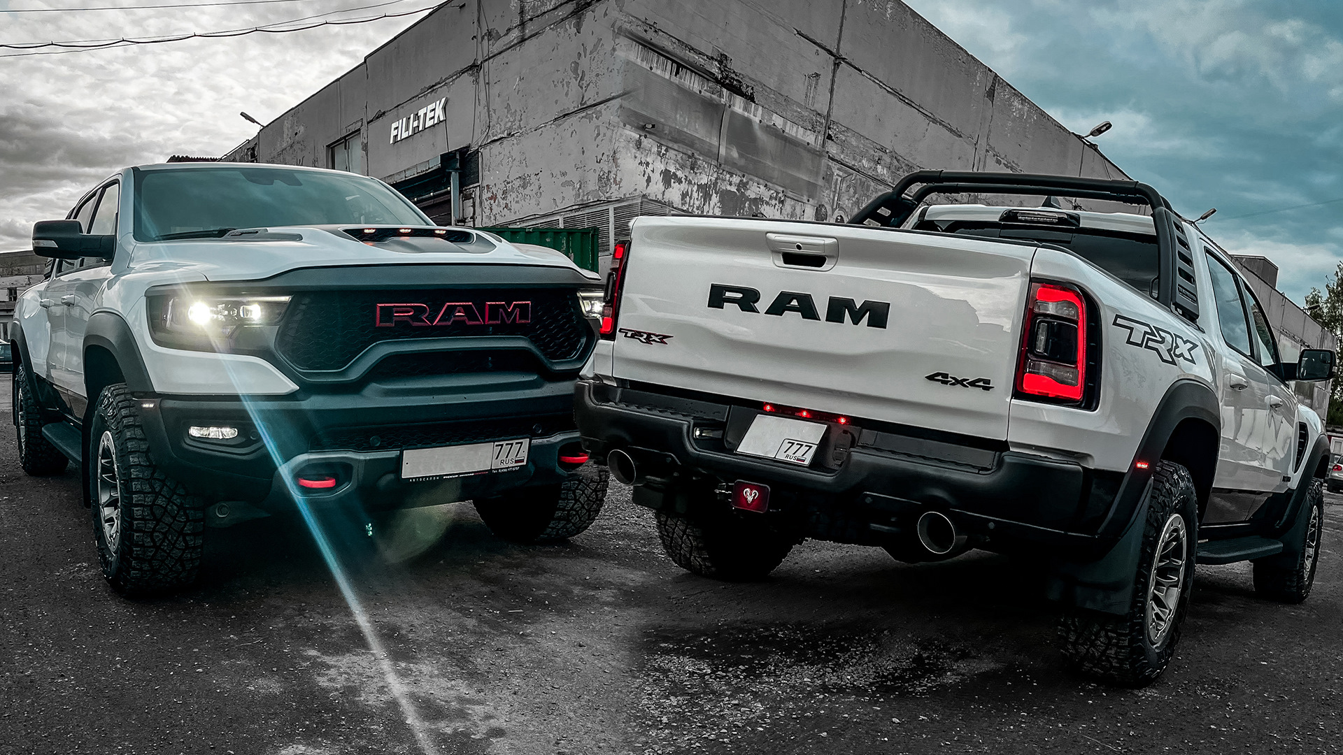 Ram trx black. Drive2 Ram TRX. Ram TRX винил.