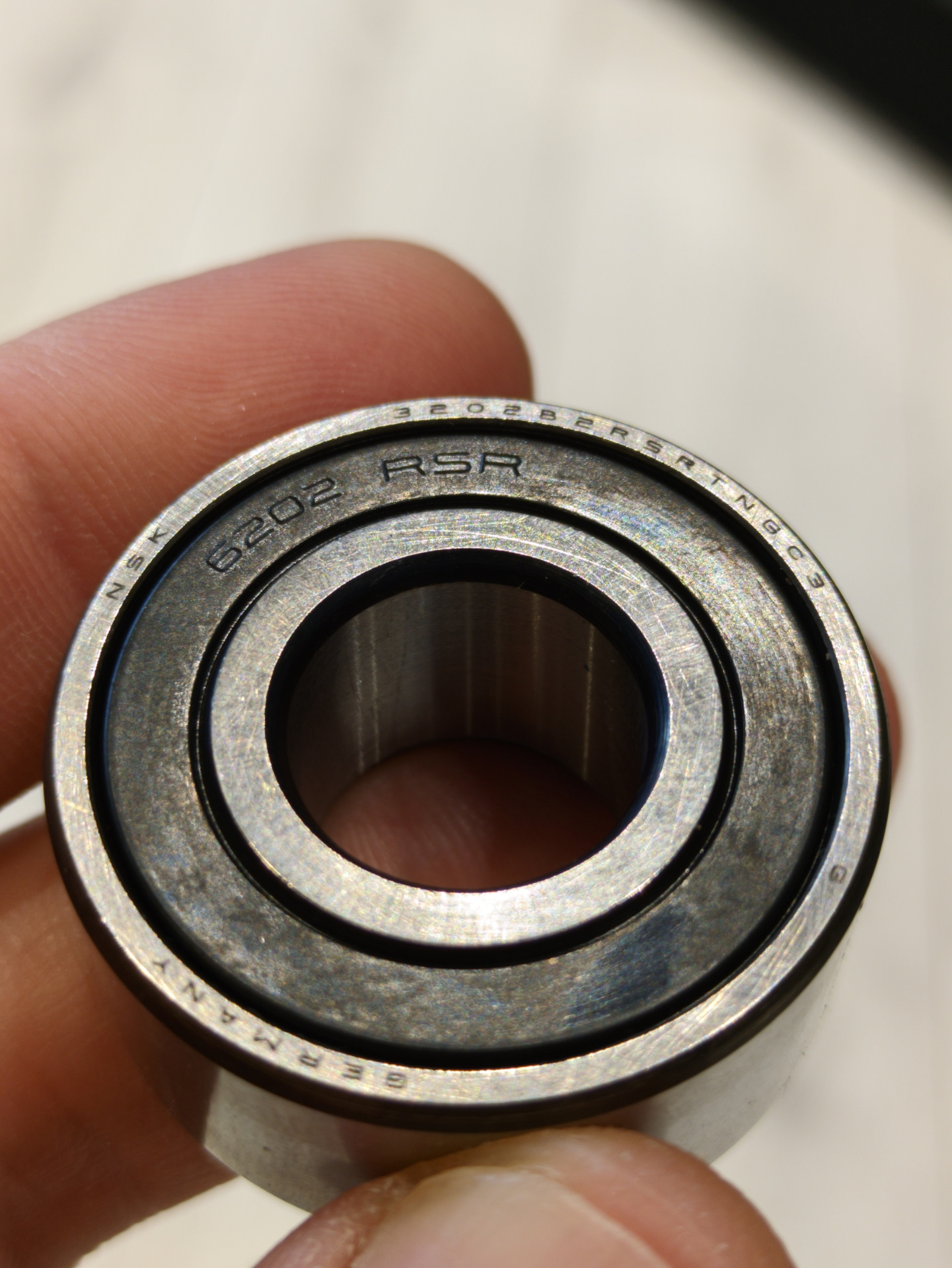 Замена подшипника на ролике натяжителя ремня (дубль два) — Mercedes ...