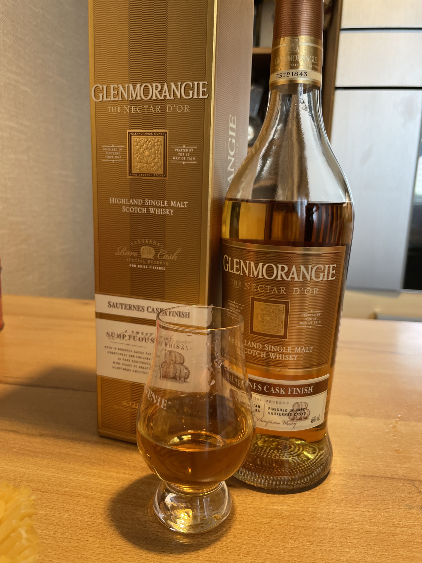 Glenmorangie 10. Glenmorangie 1997. Виски Гленморанджи золотой. Glenmorangie 1993 Truffle. Гленморанджи ориджинал 0.35.